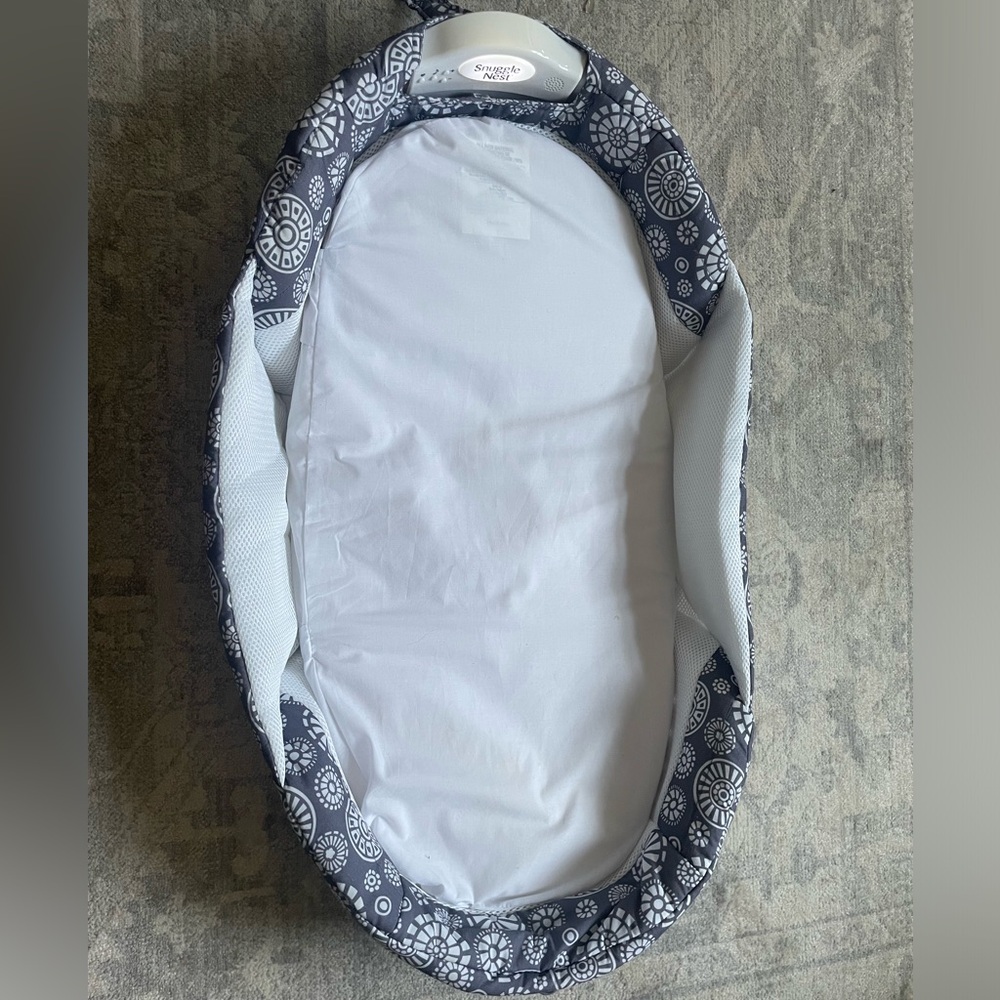 Baby Delight Snuggle Nest Co Sleeper.